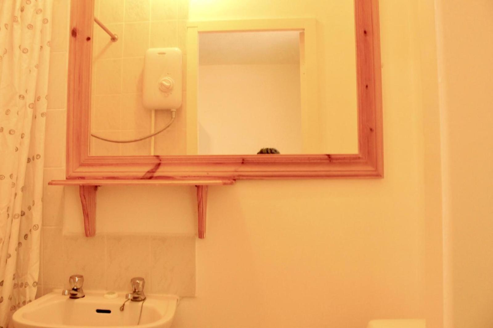 Beach Blackpool Hotel - Great Location, Comfortable Beds Екстериор снимка
