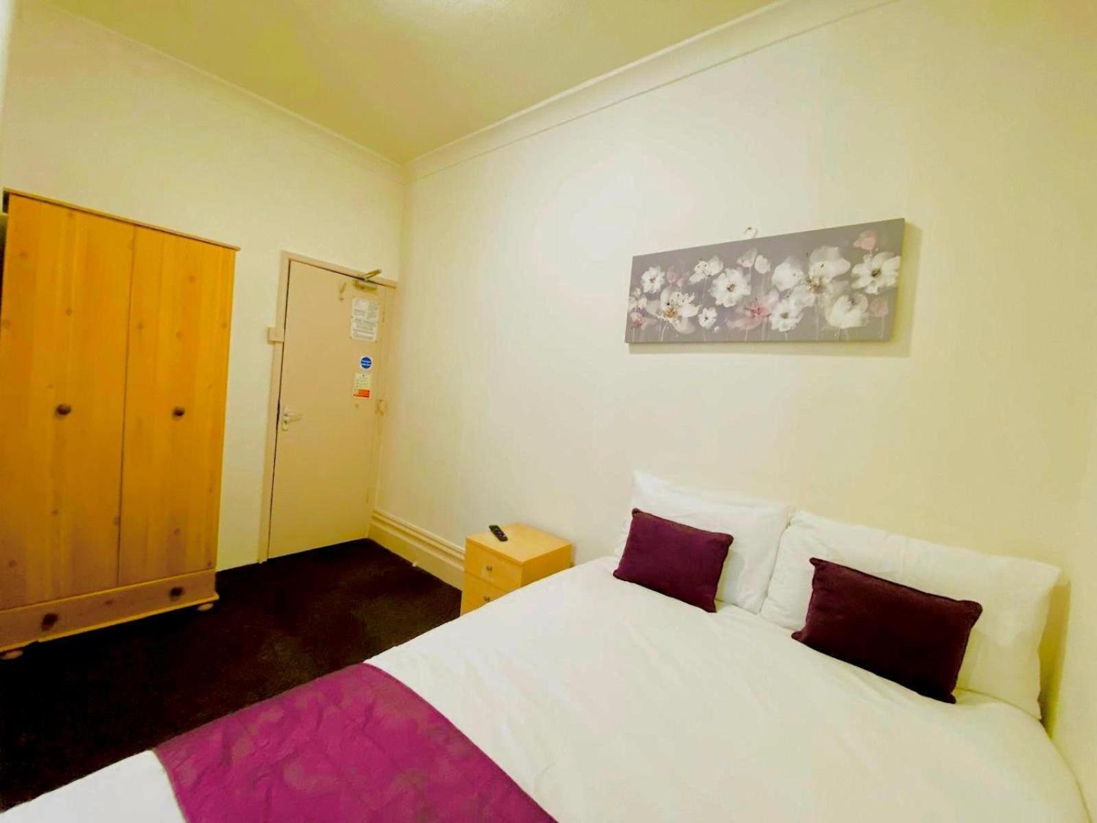 Beach Blackpool Hotel - Great Location, Comfortable Beds Екстериор снимка