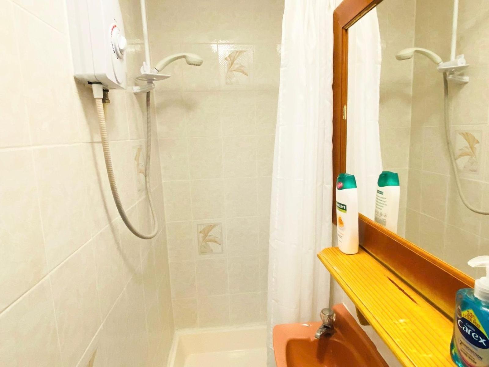 Beach Blackpool Hotel - Great Location, Comfortable Beds Екстериор снимка
